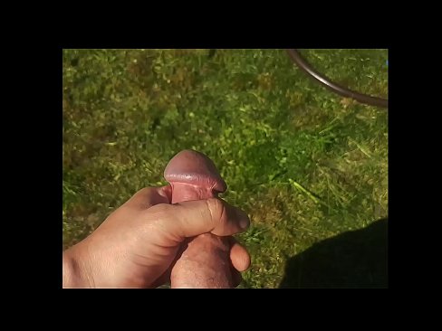 ❤️ Hot hottie gets kanyang pink puki fucked at cums sa isang pumulandit sa isang summer garden Fuck video sa amin tl.hentaizm.ru ❌️❤